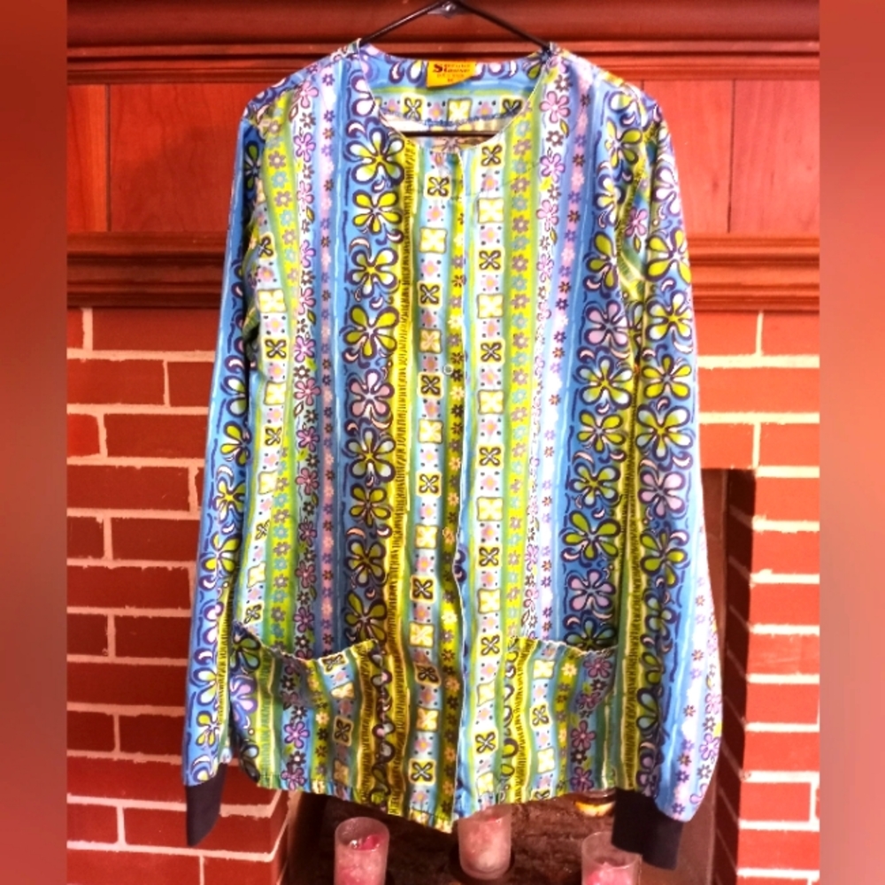 "Scrub Station" button down scrub top